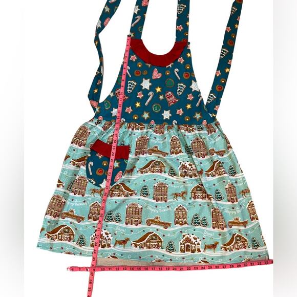 Festive Holiday Apron with Gingerbread and Candy Print - Picture 6 of 9